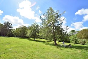 Riverside Retreat in Lantheuil