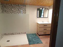 Charming Retreat in Bouniagues