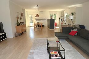Spacious Villa With Heated Pool and EV Charger