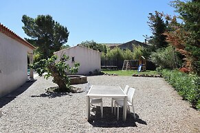 Spacious Villa With Heated Pool and EV Charger