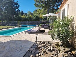 Spacious Villa With Heated Pool and EV Charger
