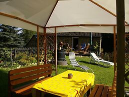 Quaint Apartment in Kaifenheim near Forest