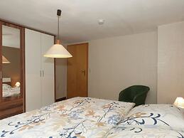 Quaint Apartment in Kaifenheim near Forest
