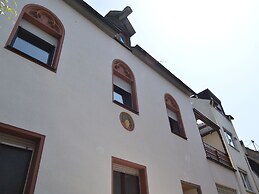 Lovely Modern Apartment, Near the Mosel, Shops and Restaurants