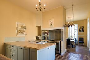 Stylish Mansion in Savignac