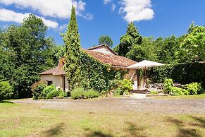 Mansion in Bourgnac With Garden