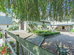 Riverside Hideaway in Cinais