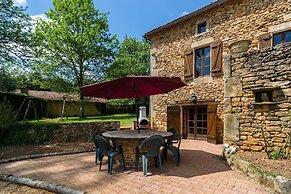 Blanquefort Hill Retreat