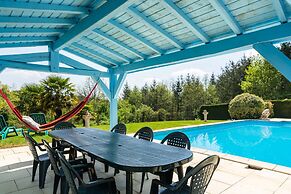 Blanquefort Hill Retreat