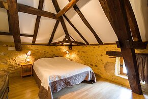 Blanquefort Hill Retreat