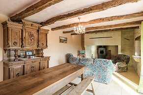 Slate-roofed Hideaway
