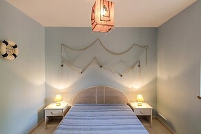 Slate-roofed Hideaway