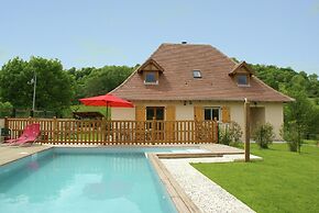 Nature Escape in Loubressac With Pool