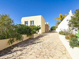 Lush Villa With Swimming Pool in Benitachell