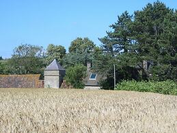 Cottage in Wierre-effroy Near Forest