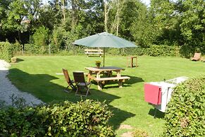 Cottage in Wierre-effroy Near Forest