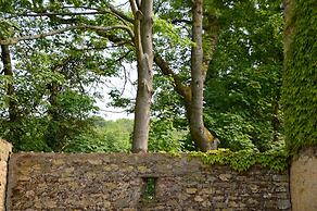 Cottage in Wierre-effroy Near Forest