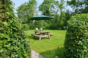 Cottage in Wierre-effroy Near Forest