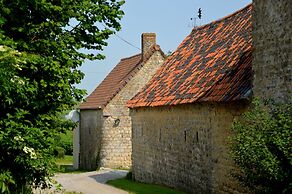 Cottage in Wierre-effroy Near Forest