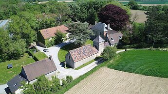 Cottage in Wierre-effroy Near Forest