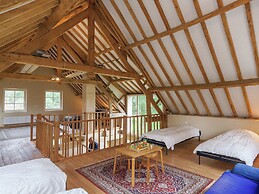 Beautifully Located Country House With Heated Pool