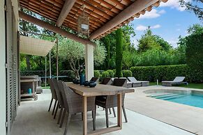 Villa in Gassin Near Saint Tropez Beaches