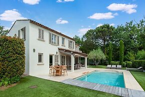 Villa in Gassin Near Saint Tropez Beaches