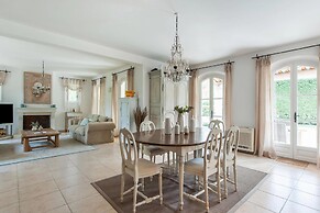 Villa in Gassin Near Saint Tropez Beaches