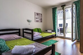 Apartment in Seline With Garden