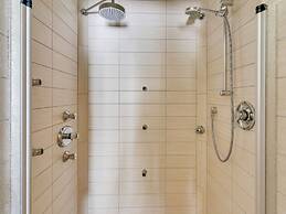 Spacious Apartment in Kappl