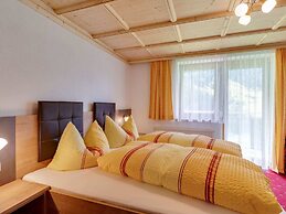 Spacious Apartment in Kappl