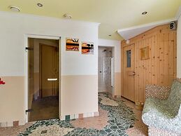 Spacious Apartment in Kappl