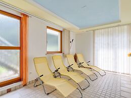 Spacious Apartment in Kappl