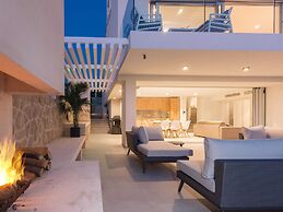 Luxurious Villa in Kozino With Fenced Garden