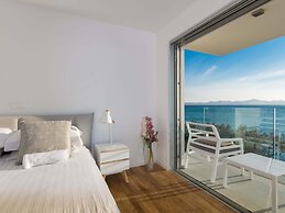 Luxurious Villa in Kozino With Fenced Garden