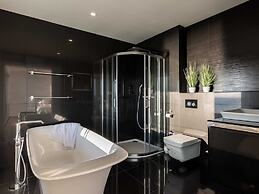 Luxurious Villa in Kozino With Fenced Garden