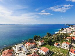 Luxurious Villa in Kozino With Fenced Garden