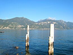 Belvilla by OYO Miralago Quattro - Piccolo 1