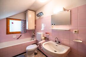 Cozy Chalet in Obsteig With Terrace