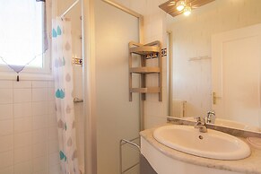 Cozy Garden Retreat Malemort