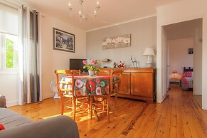 Cozy Garden Retreat Malemort