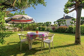 Cozy Garden Retreat Malemort