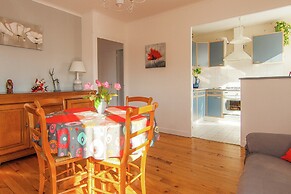 Cozy Garden Retreat Malemort
