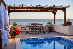 Holiday Home With Private Swimming Pool