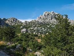 Spasious two Storey Holiday Home With Great Sea View Terrace