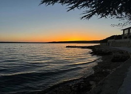 Spasious two Storey Holiday Home With Great Sea View Terrace