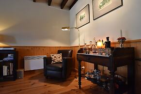 Holiday Home in Le Chatelet With Pool