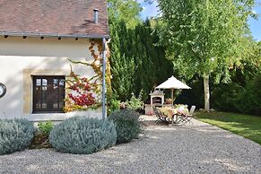 Holiday Home in Le Chatelet With Pool
