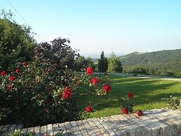 Apartment in a 19th Century Building, in the Hills With Stunning Views