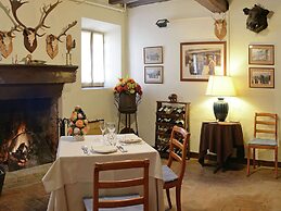 Apartment in a 19th Century Building, in the Hills With Stunning Views